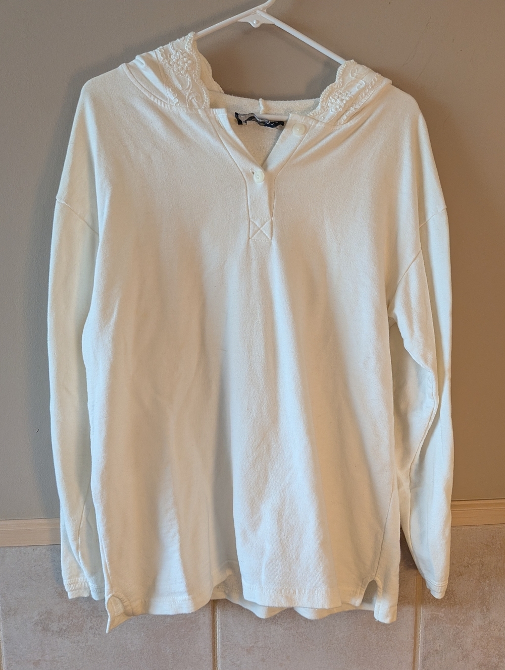 Best America Clothing Co, Quarter Button Hoodie, Embroidered, White, Size M/L